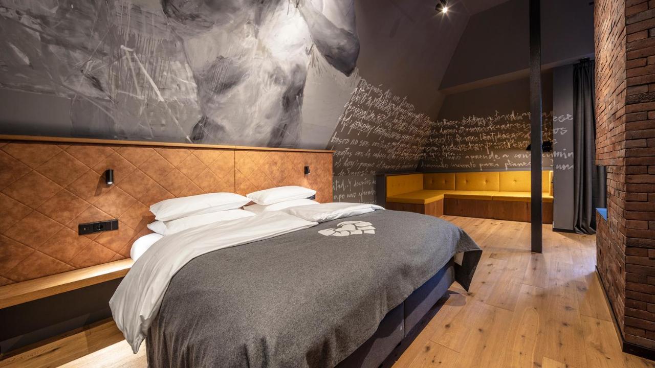 Liebesbier Urban Art & Smart Hotel