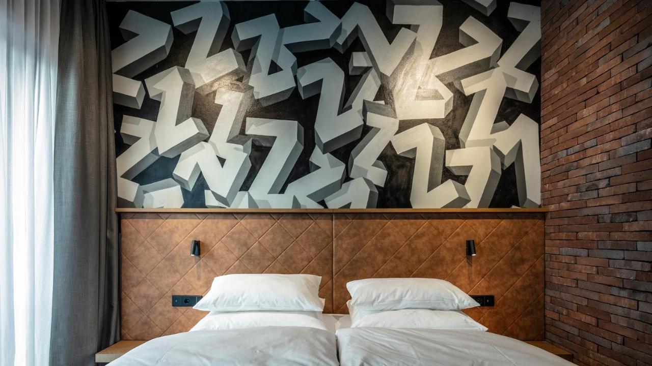 Liebesbier Urban Art & Smart Hotel Bayreuth